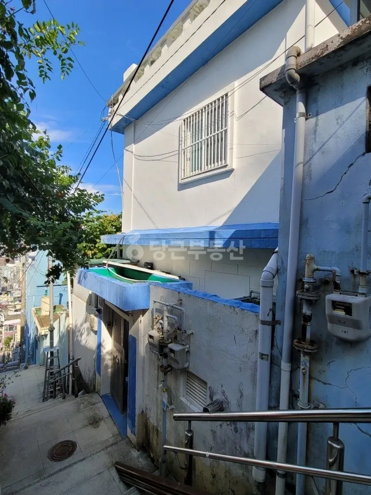 부산 중구 영주동 전원주택 매매, 바다와 북항 전망 사진 9
