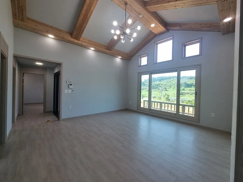 Country House for Sale in Sanhuri, Taean, Chungnam, with a Quiet Rural Setting and Large Lot photo 4