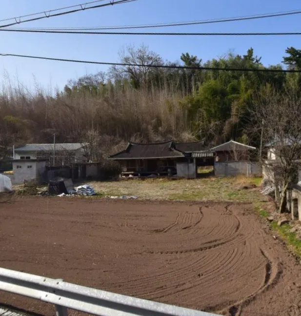 Detached House for Sale in Jisu-myeon, Jinju-si, Gyeongsangnam-do, Including Land property photo