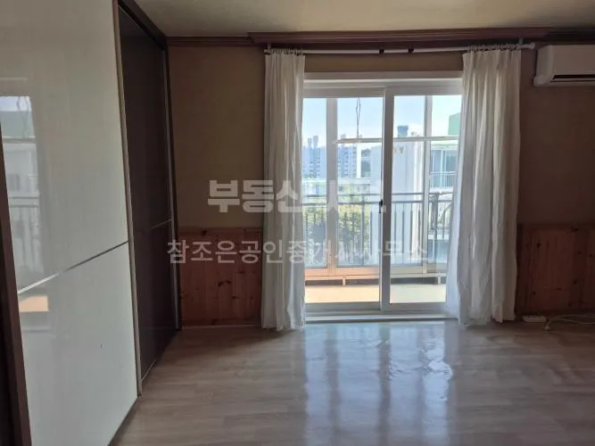 Apartment for Sale in Jugong 4th Complex, Cheongok-dong, Donghae, Gangwon-do — Remodeled, Immediate Move-In photo 2