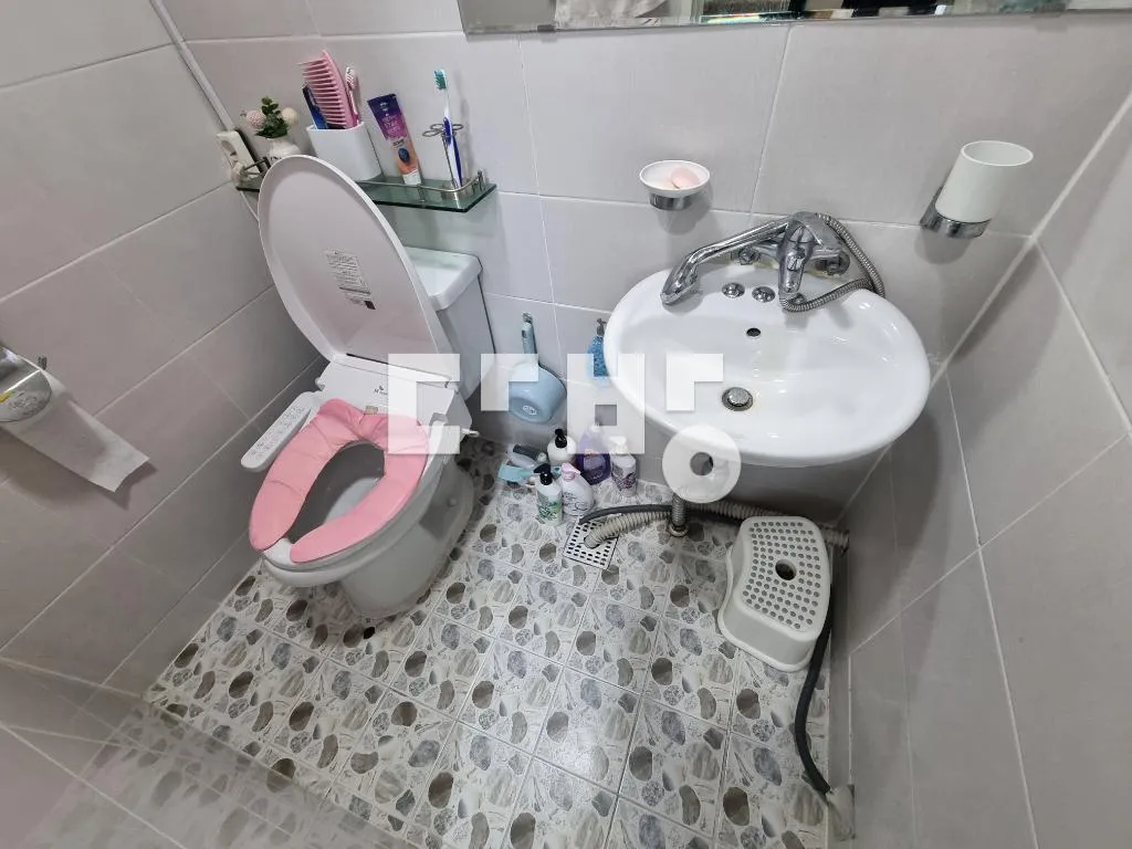 Studio Officetel for Sale in Jungang-dong, Seongsan-gu, Changwon, Gyeongnam, 52㎡ Exclusive Area photo 4