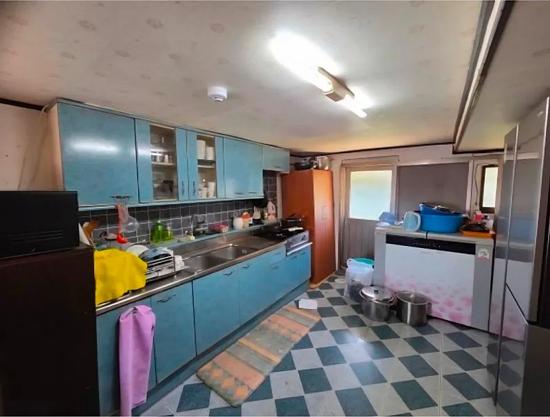 Rural House for Sale in Misan-myeon, Boryeong, Chungnam, with a Traditional Gudeul Room photo 10