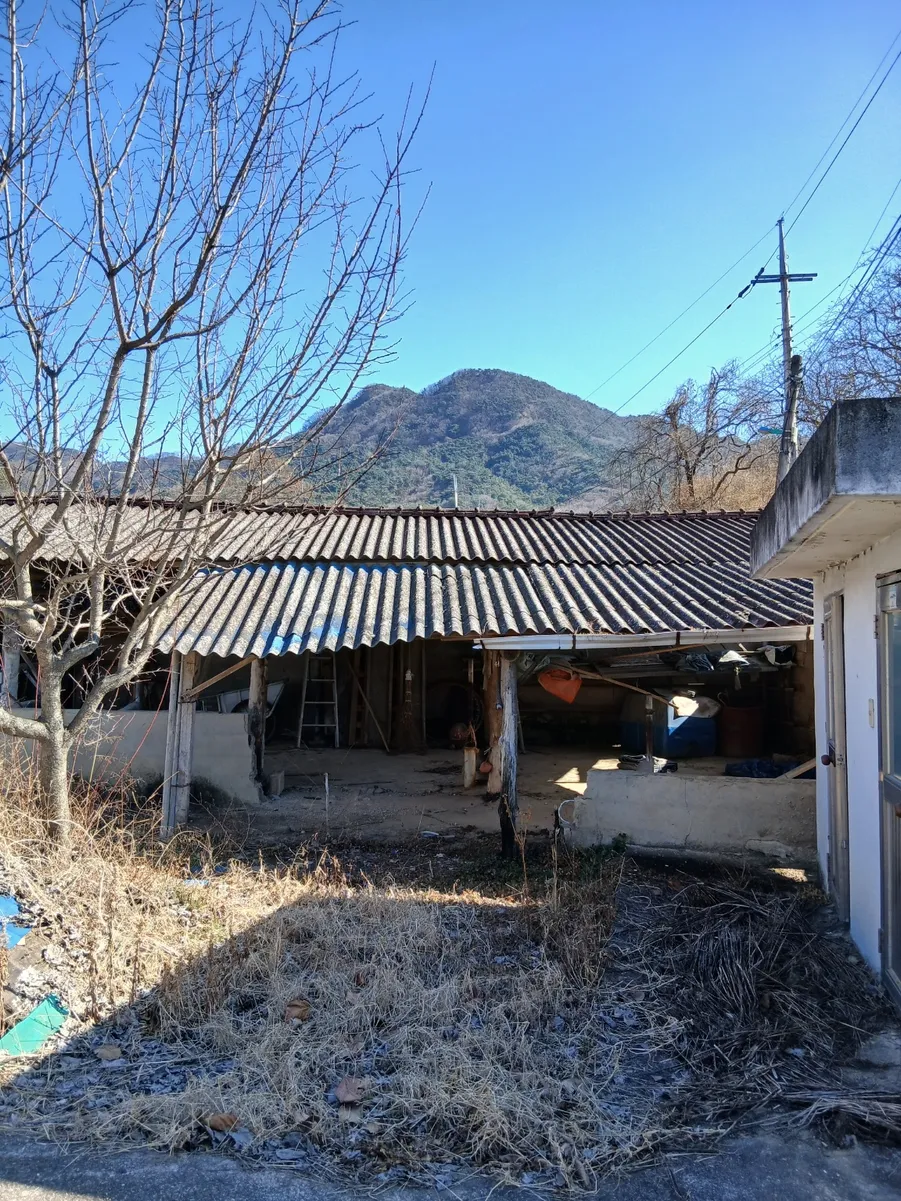 Rural House for Sale in Yucheon-ri, Changpyeong-myeon, Damyang photo 2