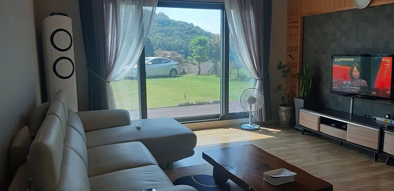 Country House for Sale in Hongdong-myeon, Hongseong-gun, Chungnam, with a Spacious Lawn and Vegetable Garden photo 2