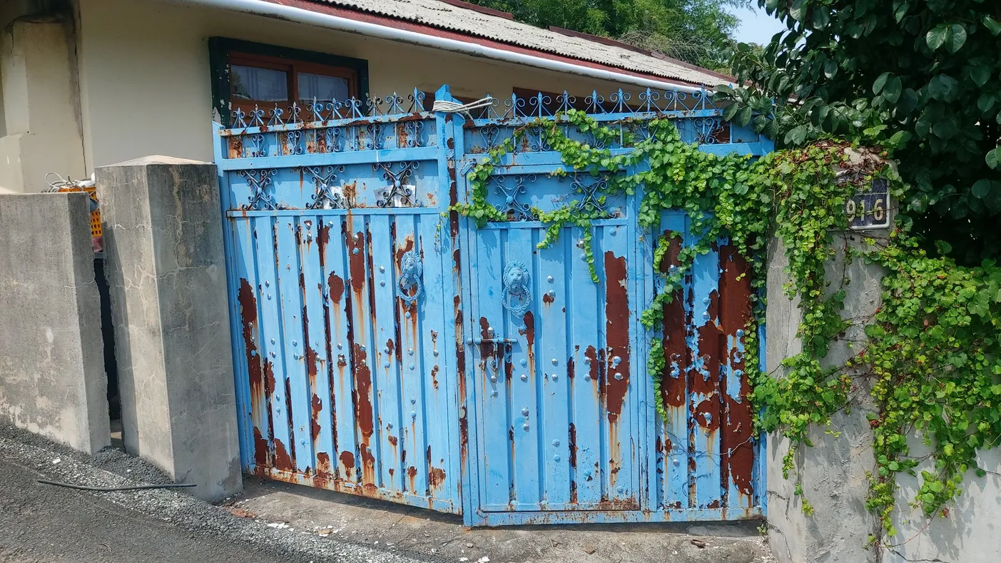 Village House and Pension/Country House Lot in Changseon-myeon, Namhae-gun photo 2