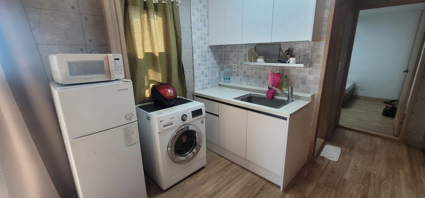 Sale of a Small Country House in Sinpyeong-ri, Daejeong-eup, Seogwipo-si, Jeju — 49.6㎡ · 130 million won photo 8