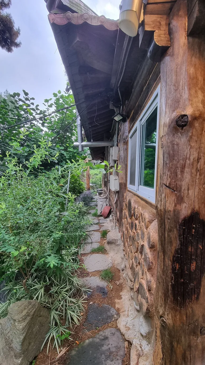Country House for Sale Beneath a Mountain Near the Sea in Bongnam-ri, Maseo-myeon, Seocheon-gun photo 4