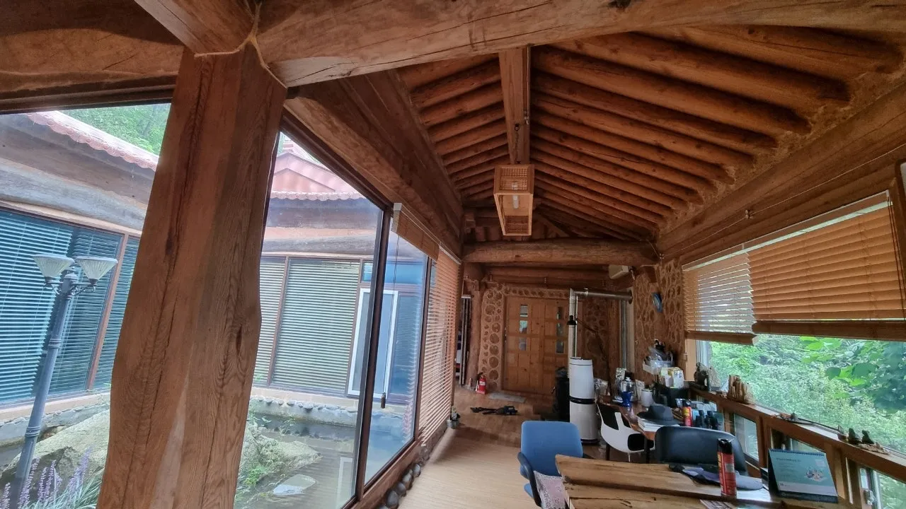 Country House for Sale Beneath a Mountain Near the Sea in Bongnam-ri, Maseo-myeon, Seocheon-gun photo 9