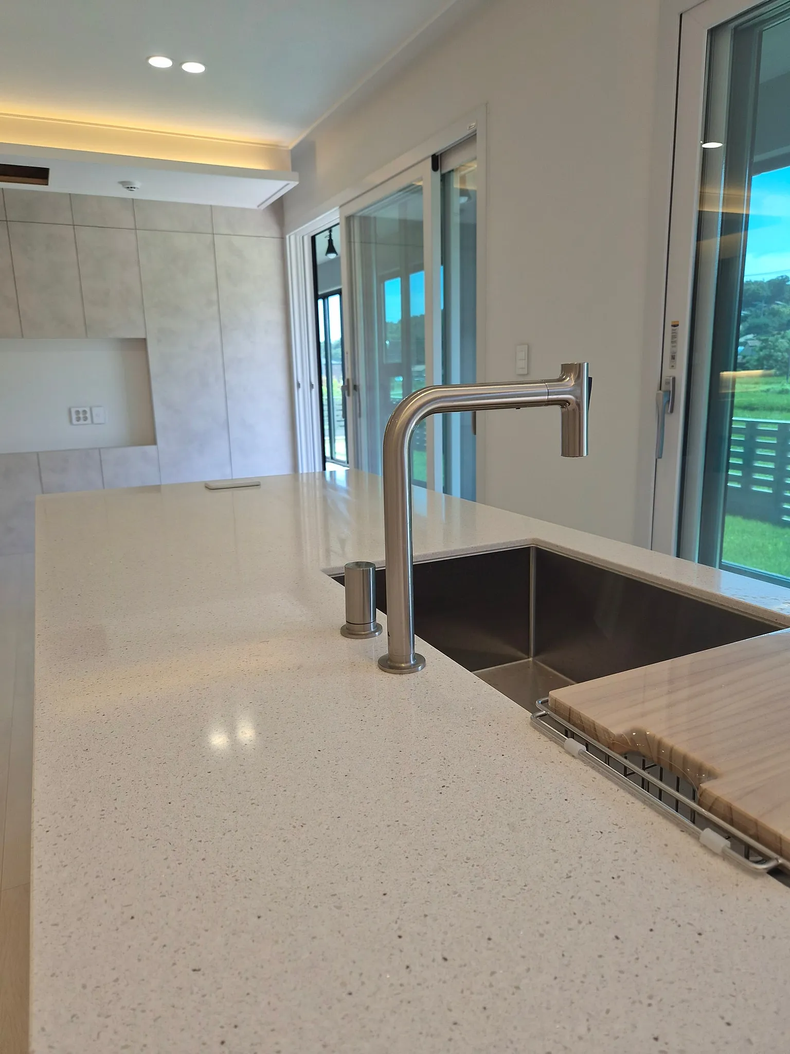 Newly Built Country House for Sale in Seonwon-myeon, Ganghwa-do, with a 40-pyeong Single-Story House and 14 m Terrace photo 9