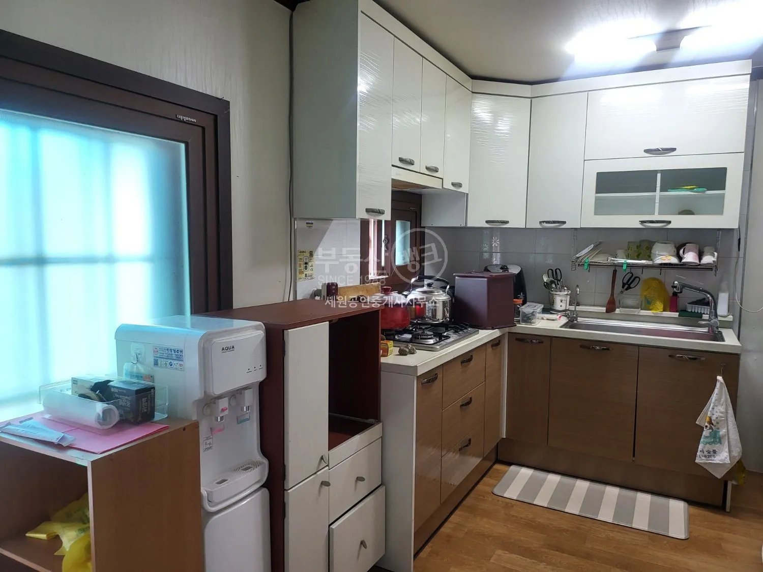 Renovated Wooden Detached House Near Jinmyeong School in Pyeonghwa-dong photo 3