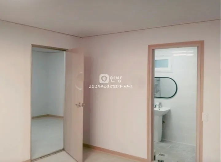 Detached House for Sale in Songhyeon-dong, Andong: 2 Rooms, 1 Bathroom, City Gas photo 4