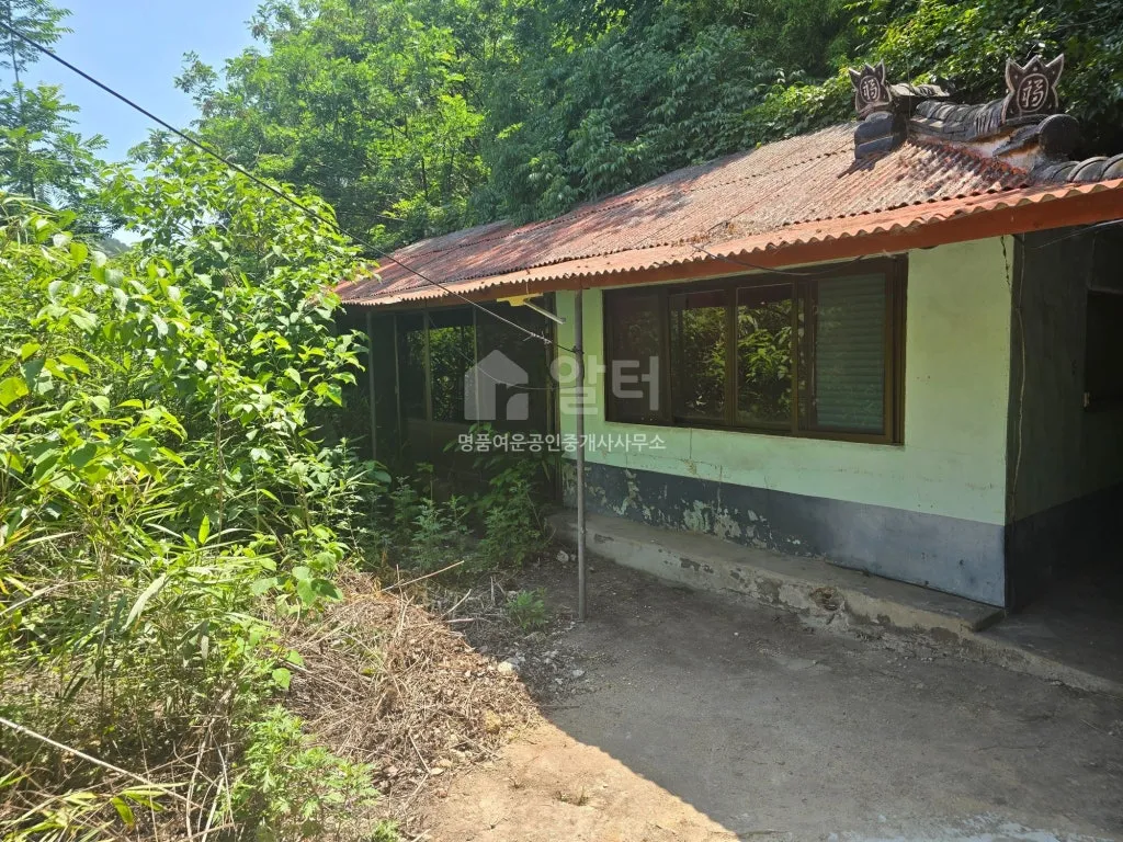 Farmhouse for Sale in Daepo Village, Sora-myeon, Yeosu photo 3