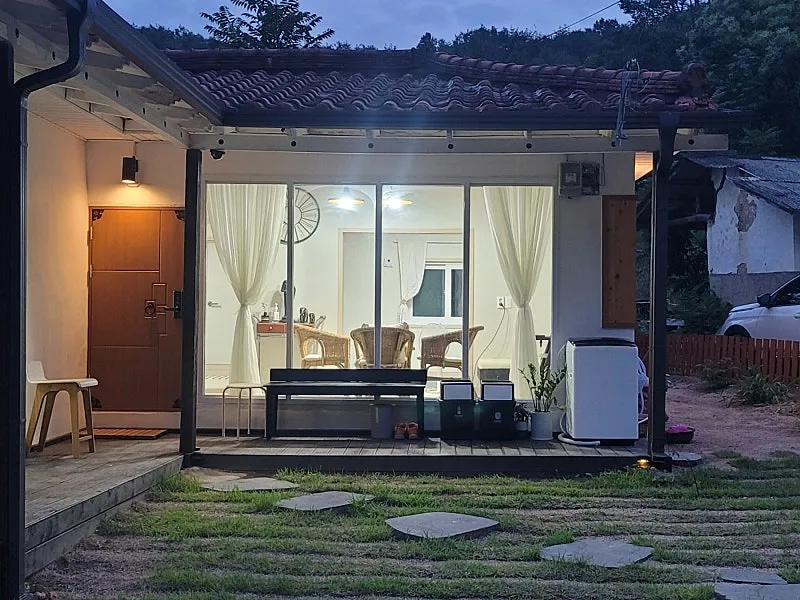 대구 군위 한옥 독채펜션 매매, 토지 76평·주택 26평 운영 중인 숙소