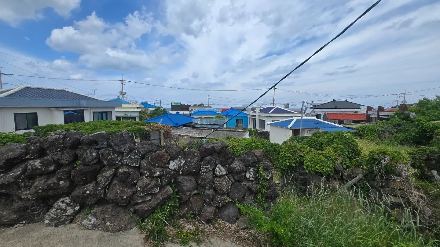 Sale of a Small Rural Home in Gwideok-ri, Hallim-eup, Jeju photo 9