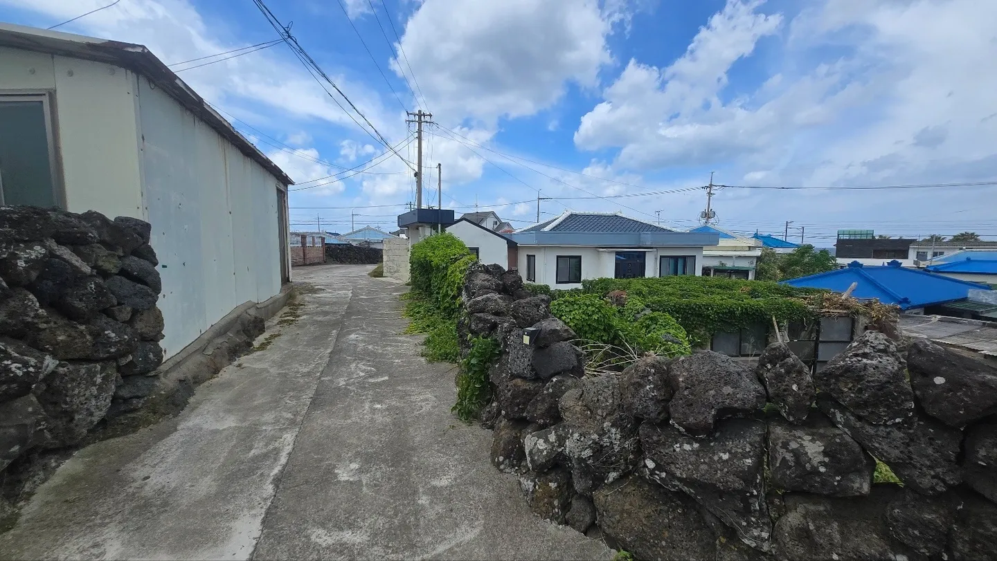 Sale of a Small Rural Home in Gwideok-ri, Hallim-eup, Jeju photo 7