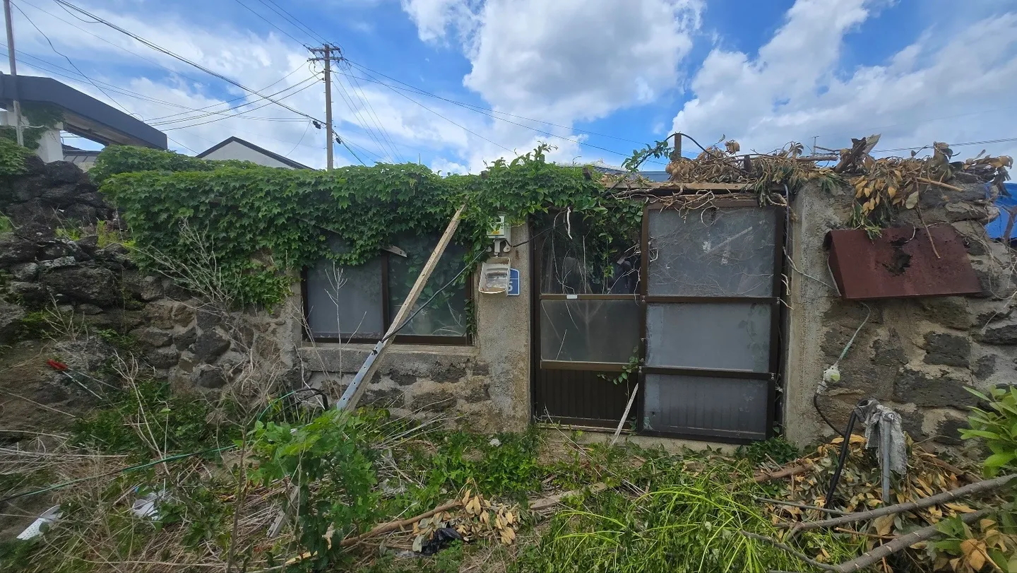 Sale of a Small Rural Home in Gwideok-ri, Hallim-eup, Jeju photo 5