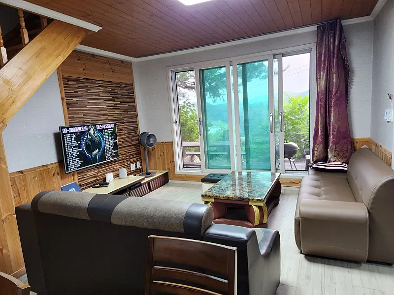 Rural Home in Dunnae, Hoengseong, Gangwon-do: Monthly Stay for 800,000 Won, Sale Possible photo 2