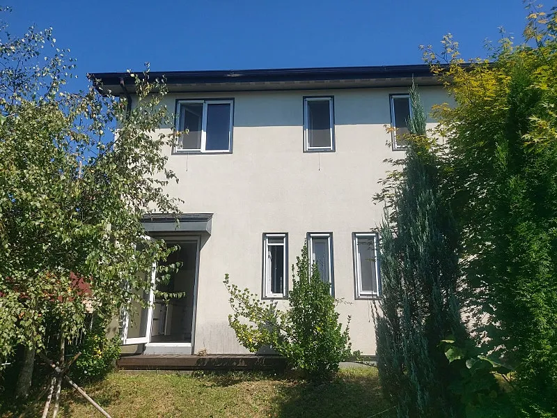 Country House for Sale in Angdeok-ri, Gaegun-myeon, Yangpyeong, Within a Residential Complex photo 5