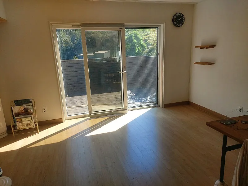 Country House for Sale in Angdeok-ri, Gaegun-myeon, Yangpyeong, Within a Residential Complex photo 3