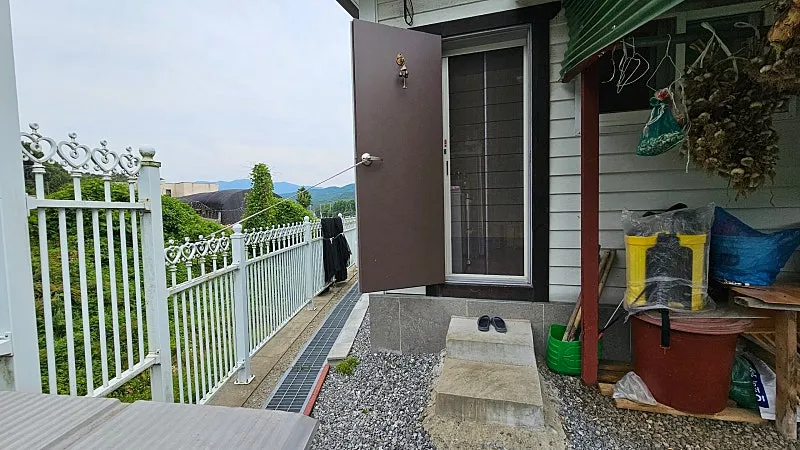 Country House for Sale with a Good View in Donghwa-ri, Songak-myeon, Asan-si, Chungcheongnam-do photo 5