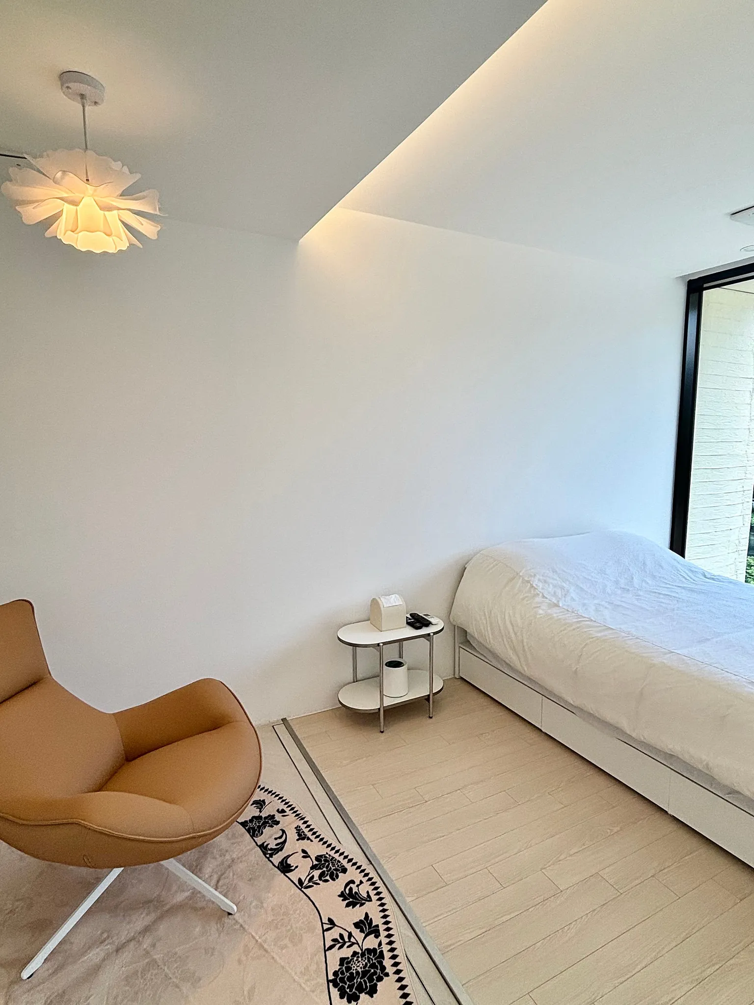 Sale of Two Private Pool Villas in Nam-myeon, Hongcheon-gun, with an Infinity Pool and Recent Remodeling photo 4
