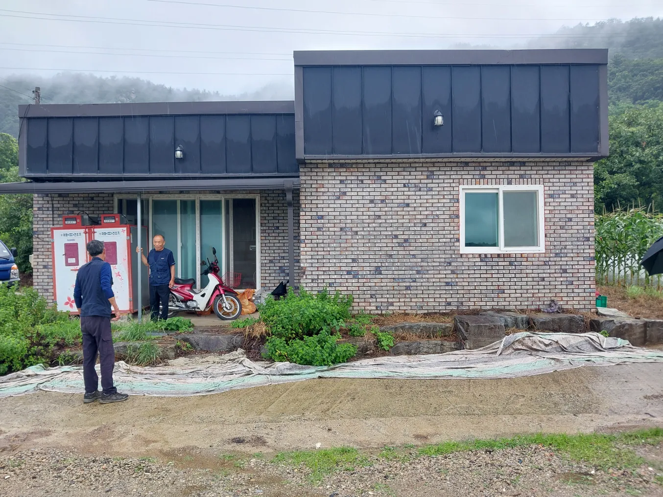 Rural Home for Sale on Yongjeong-gil, Haenam-eup, with 2 Rooms and a Spacious Vegetable Garden photo 2