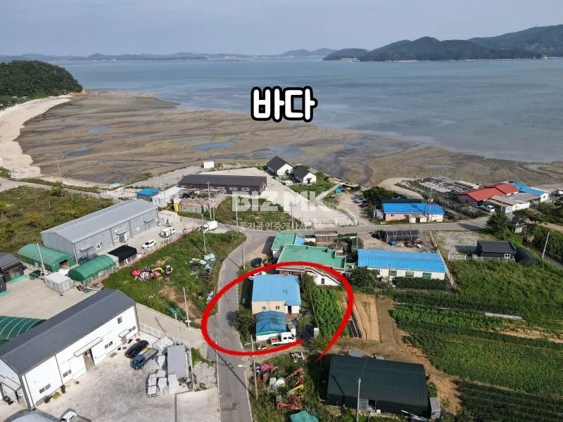 Seaside Country House Second Home for Sale in Pado-ri, Sowon-myeon, Taean photo 9
