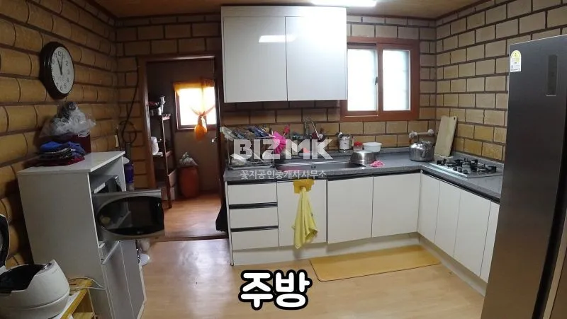 Seaside Farmhouse for Sale in Taean, South-Facing House with Vegetable Garden and Greenhouse photo 8