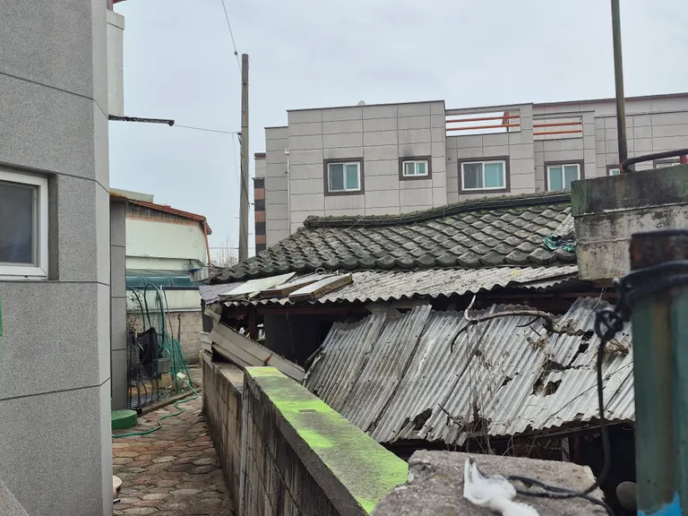 올수리 필요한 저렴한 주택 매매 매물 사진