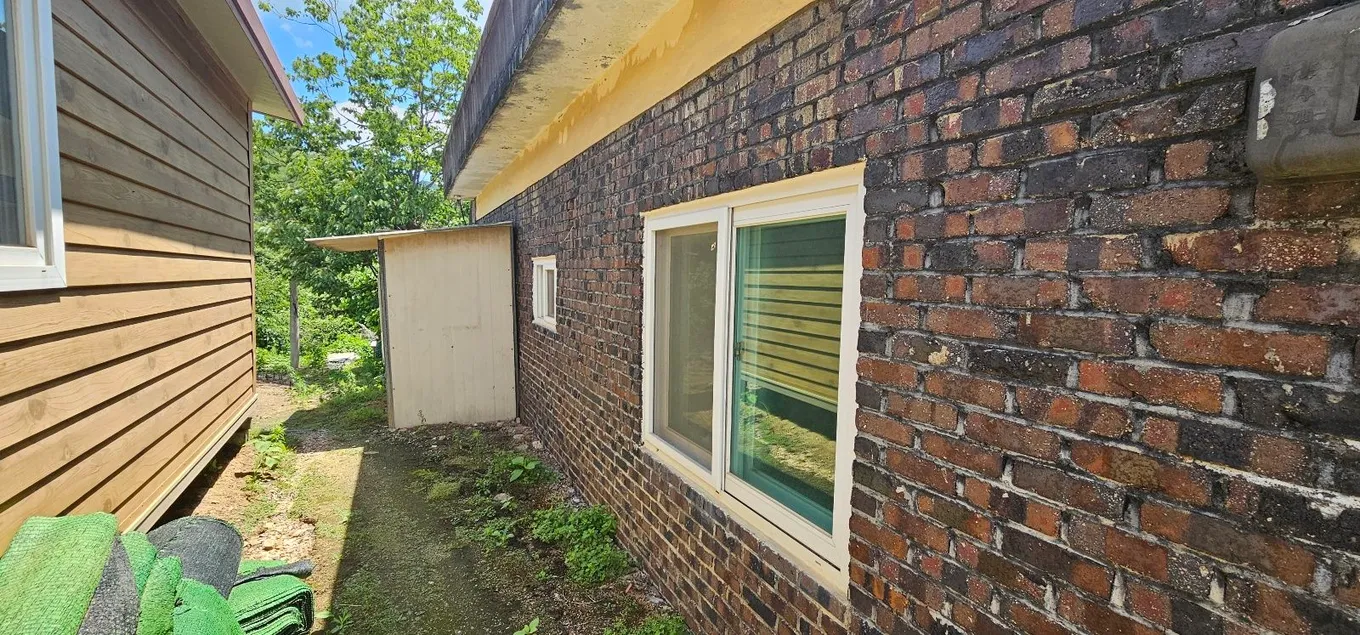 House for Sale in a Cozy Village at the Far End of Cheongpung Lake photo 7