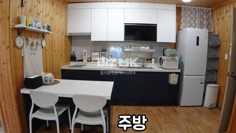 Taean Nam-myeon Country House for Sale, Wooden Second Home with Views of the Fields and Bunam Lake photo 6