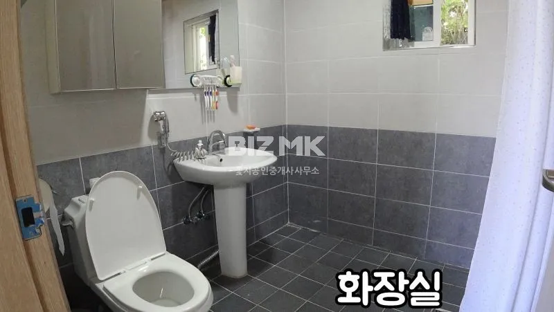 Taean Nam-myeon Country House for Sale, Wooden Second Home with Views of the Fields and Bunam Lake photo 8