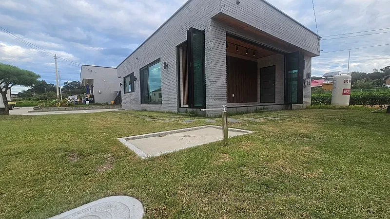 For Sale: Country House in Seonwon-myeon, Ganghwa Island — New 30-Pyeong Single-Story Home photo 2