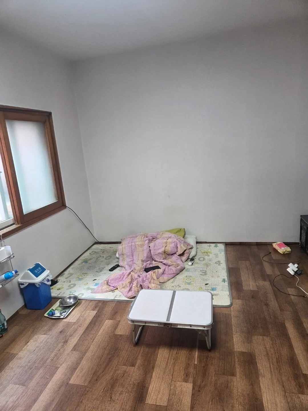 Sale of a Semi-Basement Multi-Family House with Two Units in Hwabuk-dong, Jeju City — 66 Million Won photo 4
