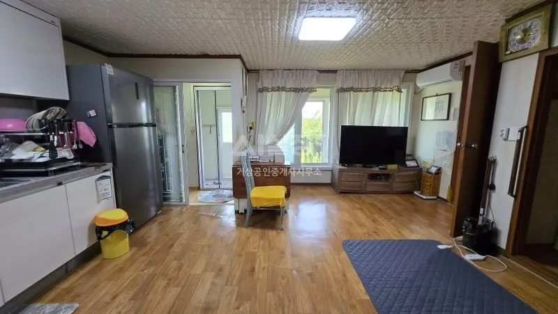 Country House for Sale in Inpyeong-ri, Taean-eup, Taean County photo 3