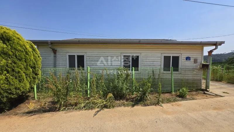 Country House for Sale in Inpyeong-ri, Taean-eup, Taean County photo 2
