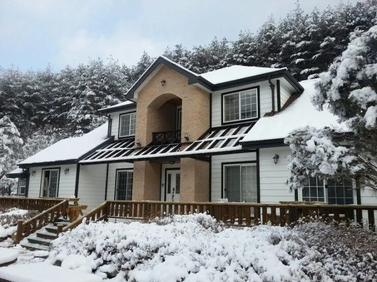 Rural House for Sale on Flat, South-Facing Land Beside Misan Valley in Inje photo 2