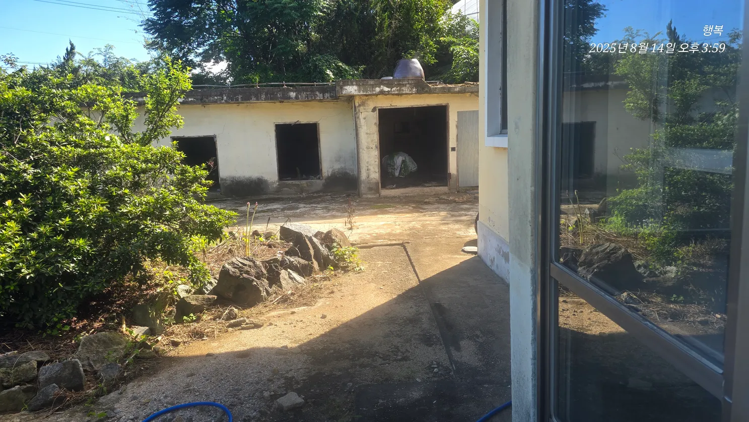 Single-Story Detached House for Sale at the Entrance to Uihang-ri Village, with a Wide Access Road photo 2