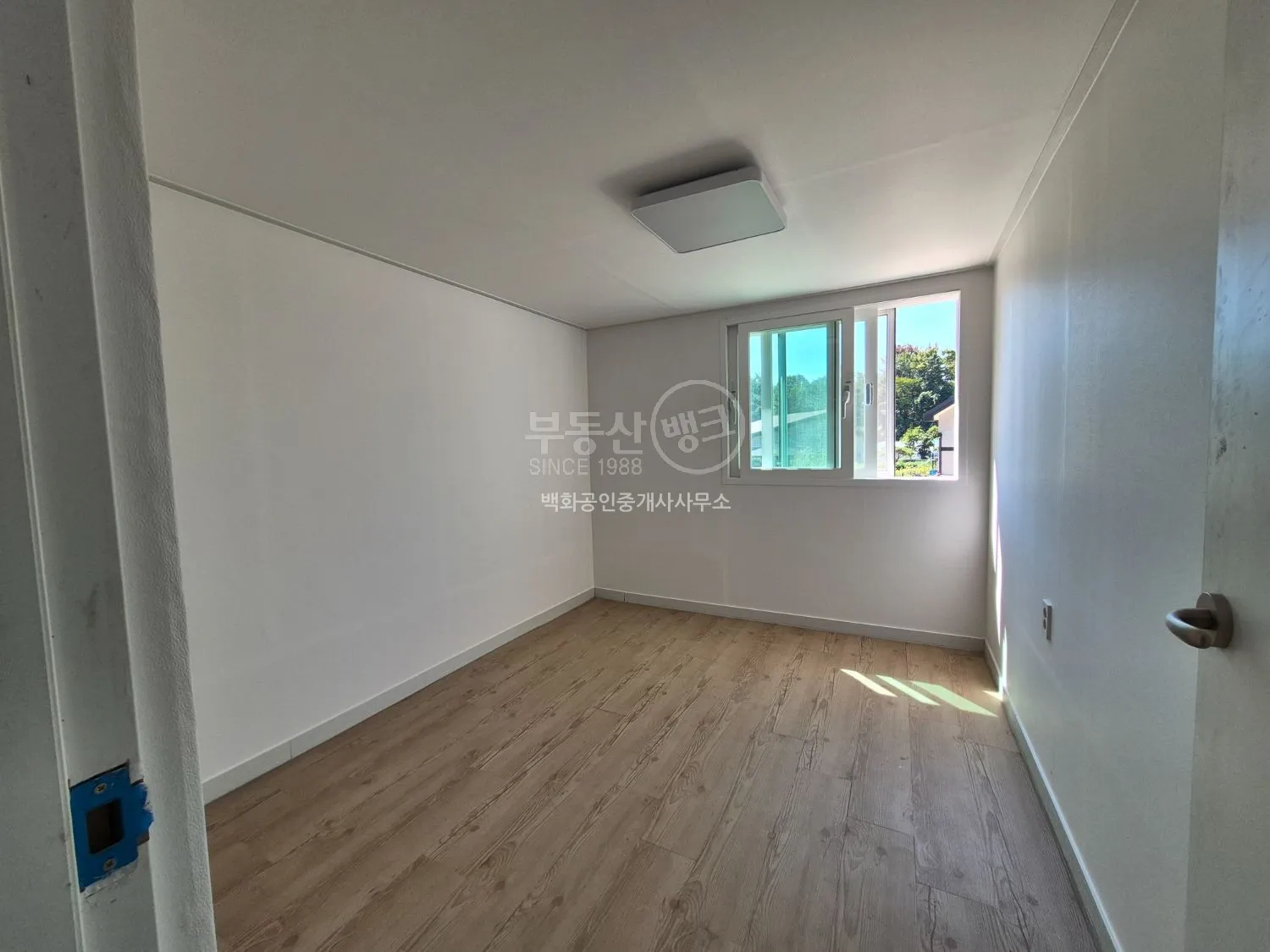 Newly Built Farmhouse for Sale in a Forest by the Sea in Wonbuk-myeon, Taean photo 8