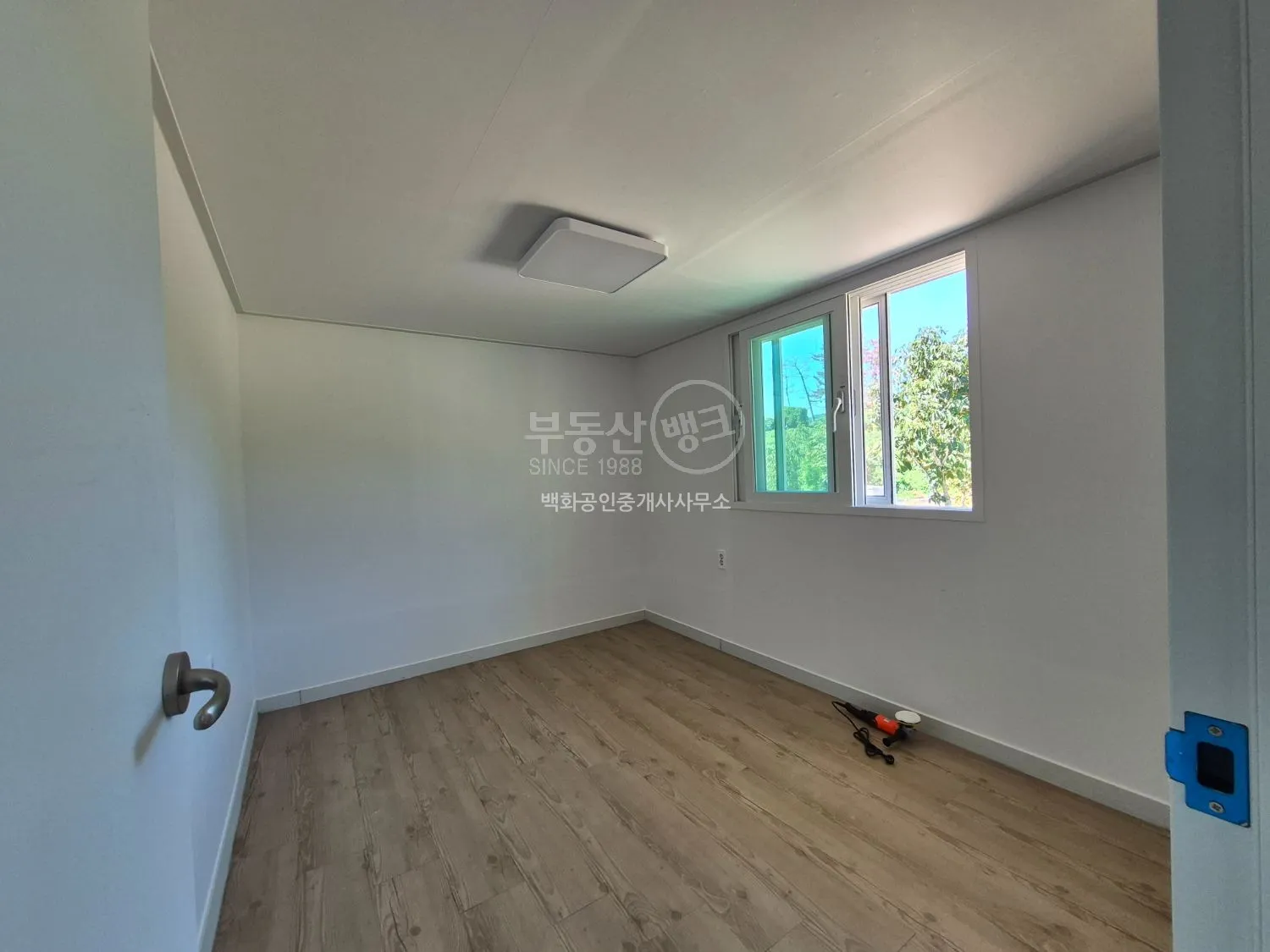 Newly Built Farmhouse for Sale in a Forest by the Sea in Wonbuk-myeon, Taean photo 9
