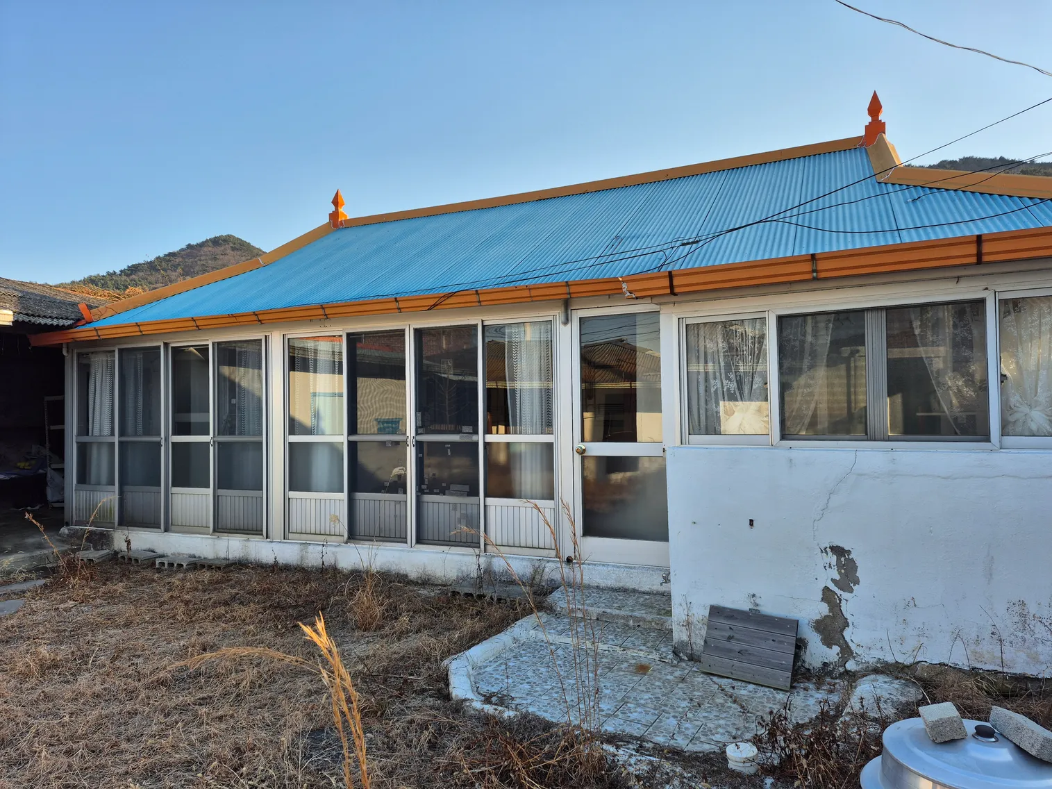 Remodeled Rural House at a Quiet Village Entrance in Idong-myeon, Namhae-gun photo 7
