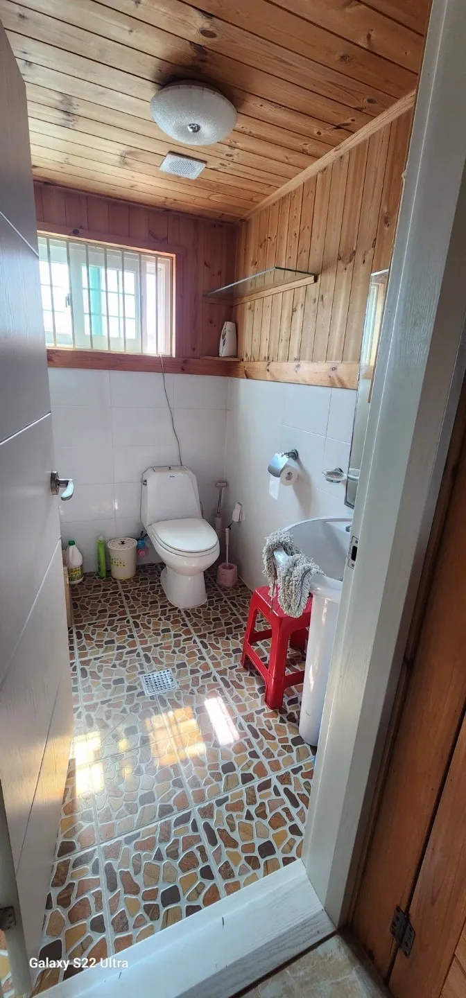 Country House for Sale with a Yard in Seongsan-eup, Seogwipo, Jeju photo 10