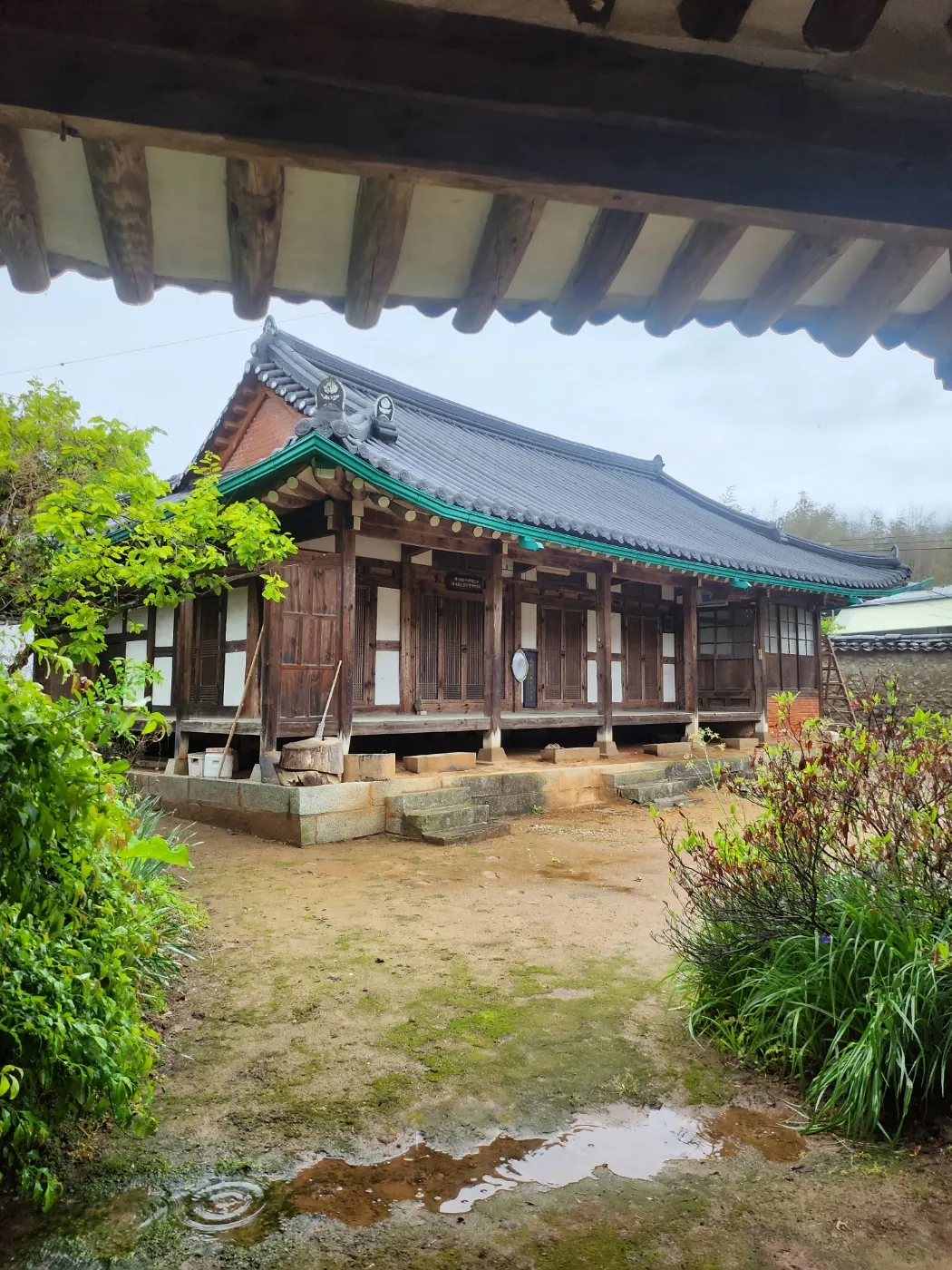 Traditional Hanok House for Sale in Wolsan-myeon, Damyang, with Main House, Sarangchae and Large Plot photo 2