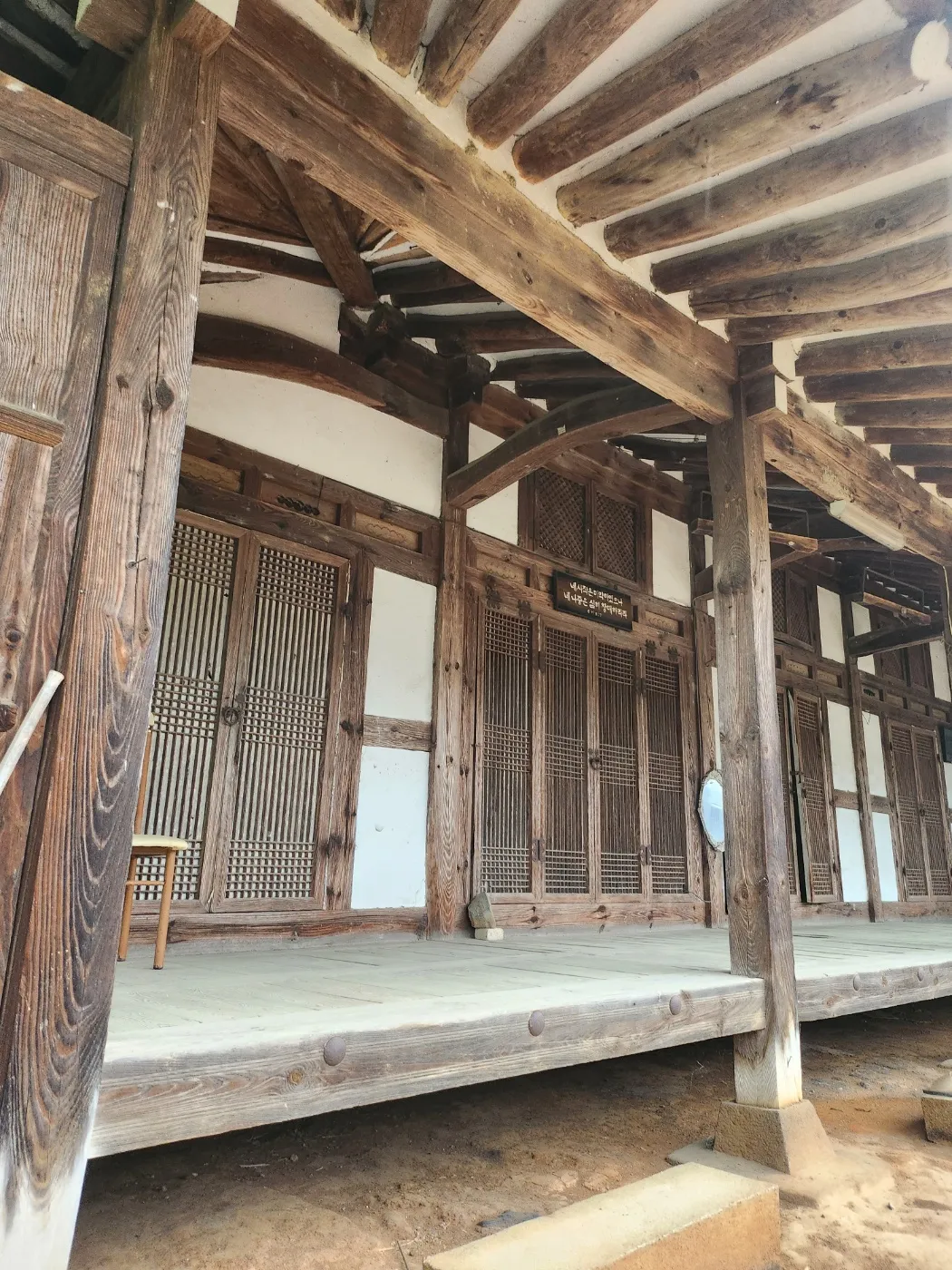 Traditional Hanok House for Sale in Wolsan-myeon, Damyang, with Main House, Sarangchae and Large Plot photo 8