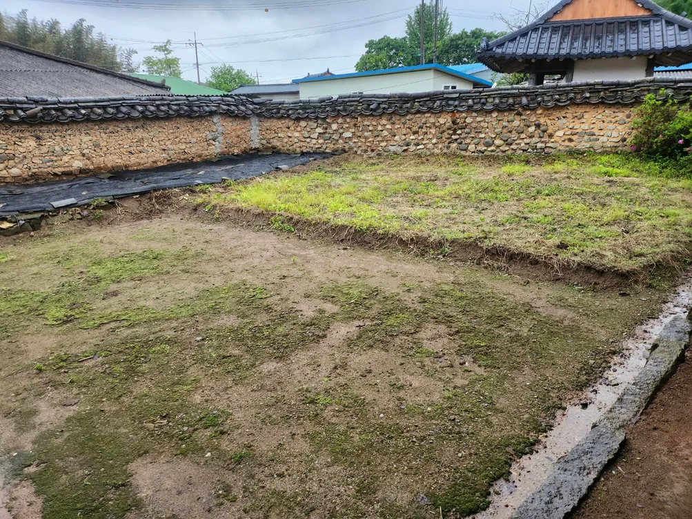 Traditional Hanok House for Sale in Wolsan-myeon, Damyang, with Main House, Sarangchae and Large Plot photo 10