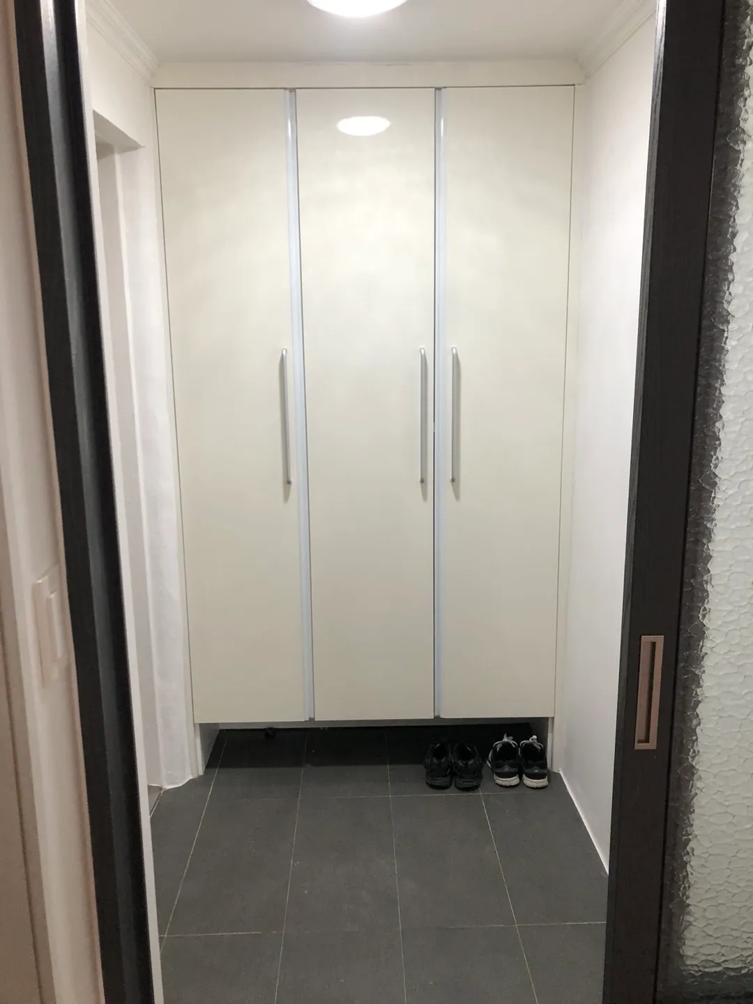 Detached House for Sale in Choryang-dong, Busan: Fully Renovated Two-Room House, 85 Million Won photo 2
