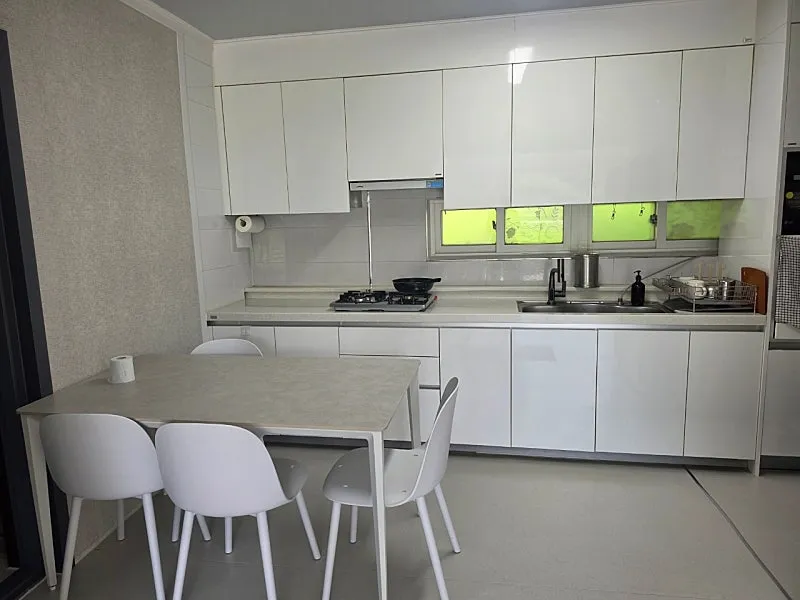 Country House for Sale in Yeongju, Gyeongsangbuk-do, with a Bus Stop and Vegetable Garden photo 6