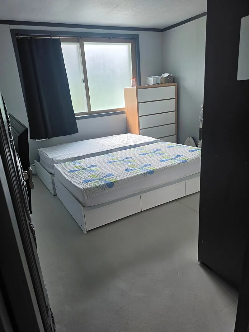 Country House for Sale in Yeongju, Gyeongsangbuk-do, with a Bus Stop and Vegetable Garden photo 7
