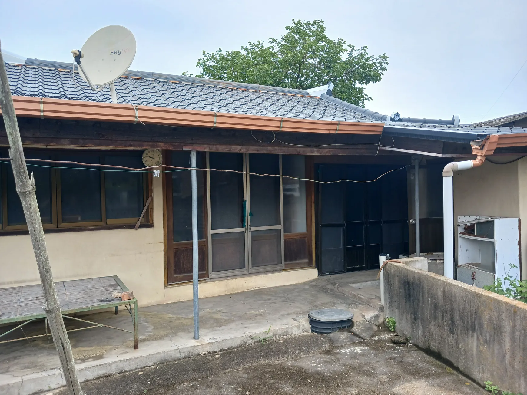 Rural House for Sale in Burim-myeon, Uiryeong-gun, Requiring Full Renovation and Featuring a Vegetable Garden photo 4
