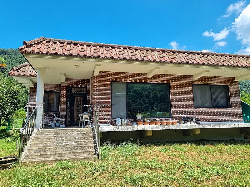 Country House and 1,232-Pyeong Land for Sale in Mokdong-ri, Buk-myeon, Gapyeong-gun photo 4